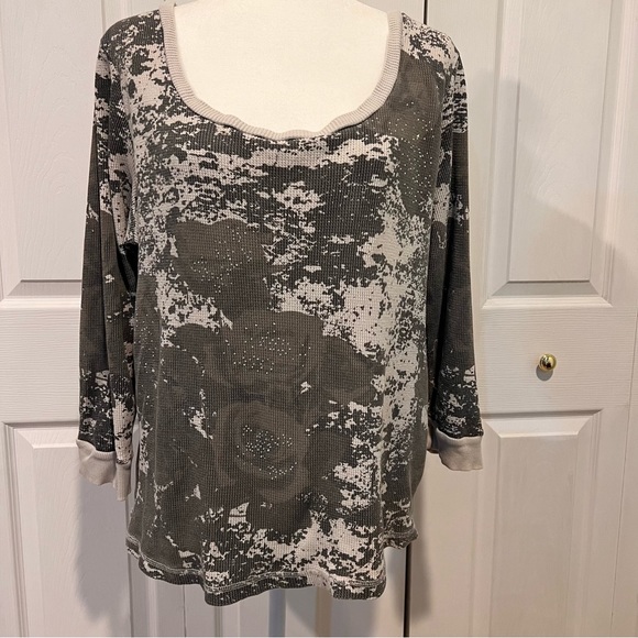 Tees 2 Please Tops - 💛💛💛 Tees 2 Please camouflage Waffle Knit  Long Sleeve Top Shirt - 18/20